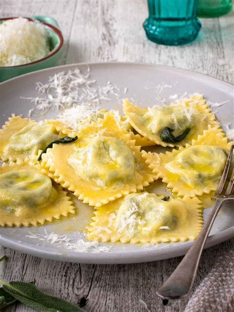 33 Dinners That Keep the Family at the Table - Happy Muncher