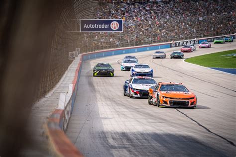 Chase Elliott Triumphs at Texas, Ends 42-Race Winless Streak