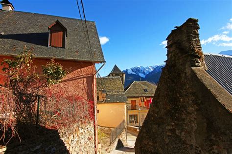 Visite du village de Canejan Au sud des Pyrénées 2023