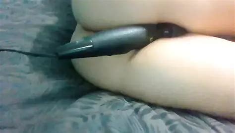 Lascio Che Il Vicino Mi Scopi La Figa Con Un Enorme Dildo XHamster
