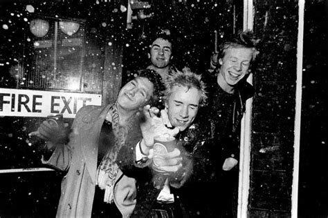 Sex Pistols Le Migliori Canzoni Del Gruppo Punk Di Sid Vicious Zerouno Tv Music Taormina