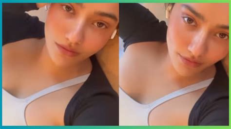 Bo Ld Video Neha Sharma Flaunts Cleavage In Off The Shoulder Sports Bra Hot Clip Goes Viral