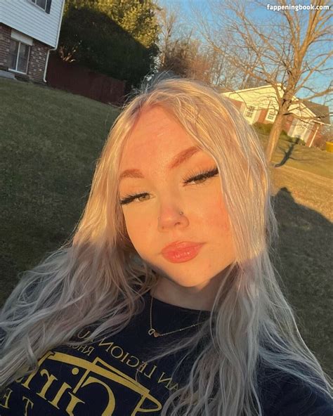 Sn0w.bunnyy  sn0w.bunnyy Nude, OnlyFans Leaks, The Fappening - Photo 