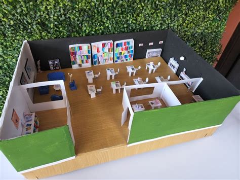 Maquete De Biblioteca - Maqueta de biblioteca | Tatuaje en memoria de papá, Maquetas escolares ...