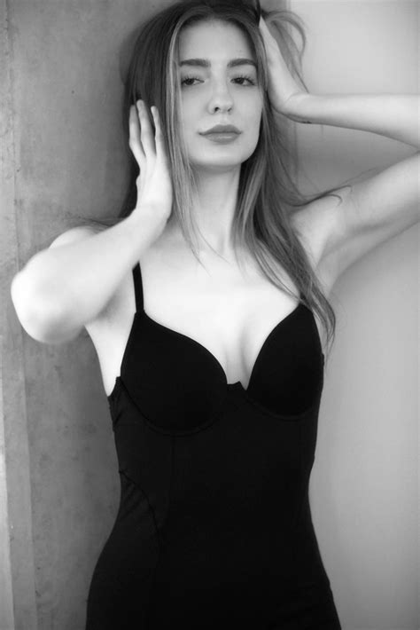 Evelyn Ryder Evelynryder Cam Free Live Nude Sex Show Chat Camsoda