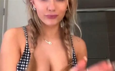 Breckie Hill Bikini Top Bounce Onlyfans Video Leaked Influencers