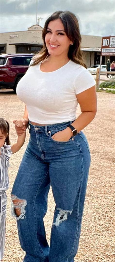 61 Best Monica Garcia Images On Pholder Hot Reporters Curvy News Women And House Of Villains