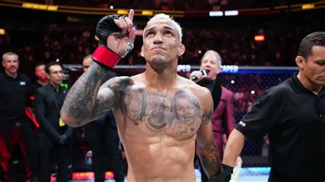 Charles Oliveira Open To Moving Up To Welterweight For A Big Fight