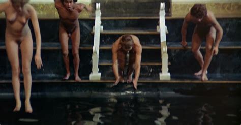 Naked Unknown in Calígula