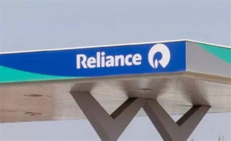 Reliance Industries Net Profit Rises In Oct Dec Quarter