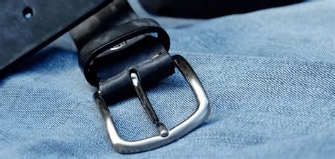 How To Put Belt Buckle On Belt 10 Easy Steps 2025