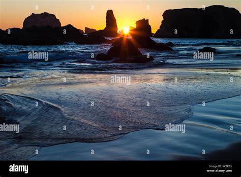 Bandon Beach At Sunset Bandon Oregon Stock Photo Alamy
