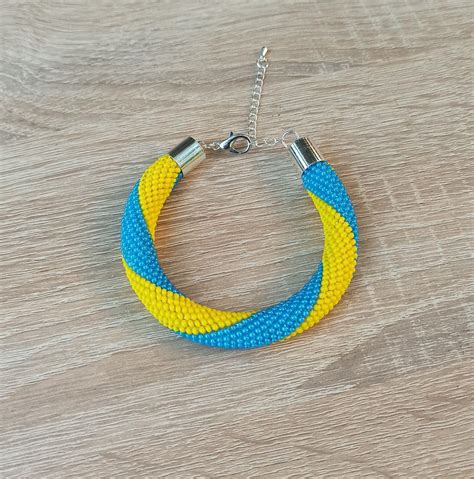 Браслет жовто-голубий | Beaded necklace