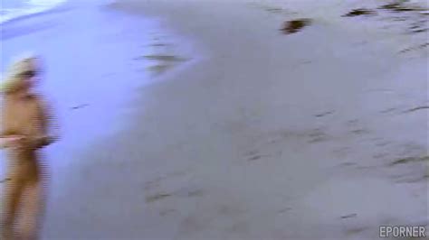 Anal Session On Beach