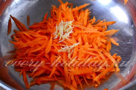 Салат из моркови с чесноком