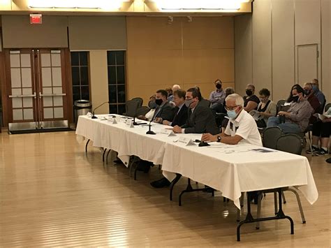 Photos from Stakeholder Advisory Group Presentation to Mayor and