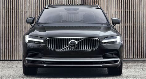 Theres A Facelift Hidden Somewhere On The 2021 Volvo S90 And V90 Carscoops