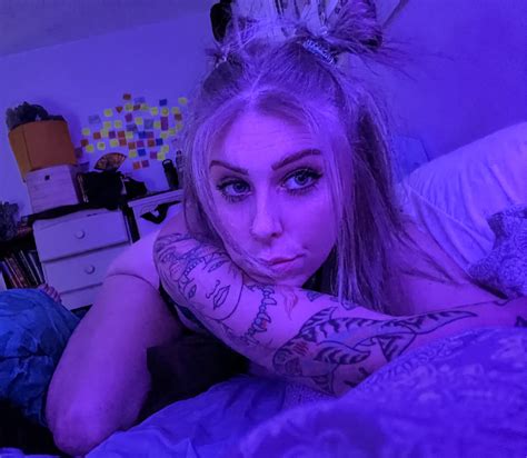 Just finished giving the sloppiest blow job of my life. See how my