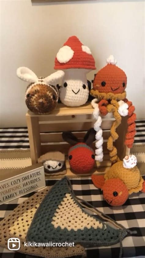 Crochet Tik Tok Bee Amigurumi Pumpkin Plushie Hekle Ideer