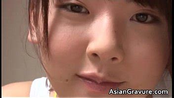 Pulcino Giapponese Sveglio Che Si Spoglia E Che Posa Xvideos