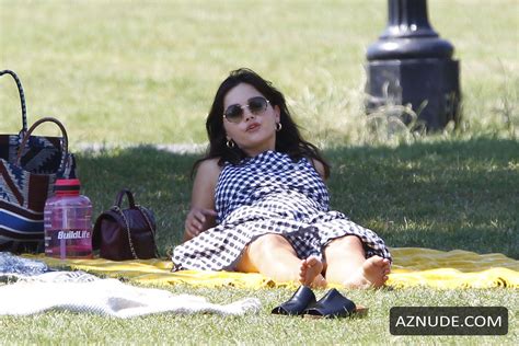 JENNA LOUISE COLEMAN Nude AZNude