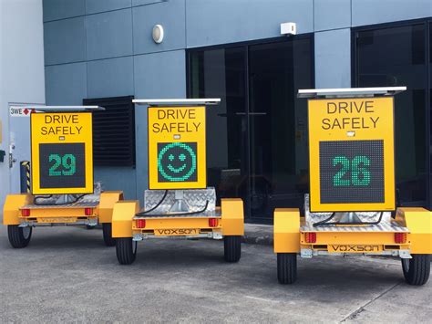 Minimum Speed Signs Are Designed To 7