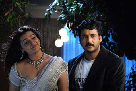 Telugu Actress Aarthi Agarval Hot Bed Room Scene Pictures Hot Pictures Of Actress College