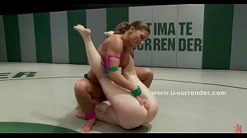 Lesbiana follada increíblemente con strapon XVIDEOS