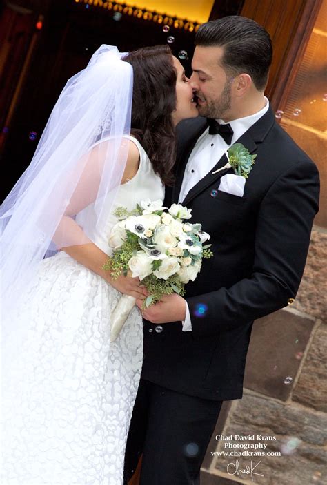 Bridal Bouquet / Kristen & Dave / New York Botanical Gardens / Chad