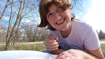 Trentenaire Ukrainienne Pipe L Ext Rieur Sperme Dans La Bouche Avaler Du Sperme Xvideos