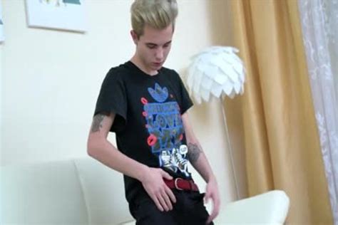 Solo Gay Mihail Filyakov Likes Her Feet At Boy 18 Tube