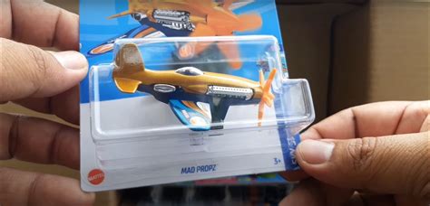 Inside The Hot Wheels Case D New Super Treasure Hunt Is An Electric Hypercar Autoevolution