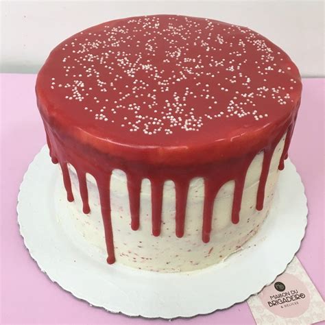 Bolo Semi Naked Cake Drip Cake Red Velvet Elo