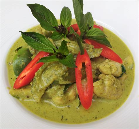 Green Curry With Chicken Kaeng Keaw Waan Kai My Thai Kitchen