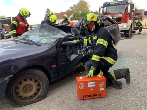 Technische Hilfeleistung Und Brandbek Mpfung Freiwillige Feuerwehr