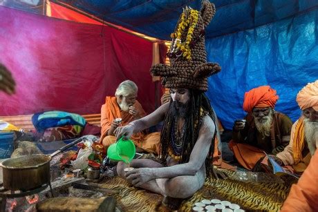 Indian Naga Sadhu Naked Hindu Holy Editorial Stock Photo Stock Image Shutterstock