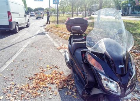 Ravenna Incidente Donna Di 82 Anni Cade A Terra Colpita Di Striscio