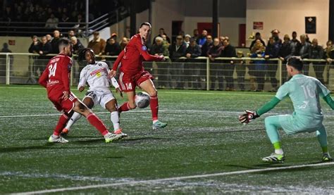 Football National Le So Cholet Continue Davancer Malgr Tout Sport