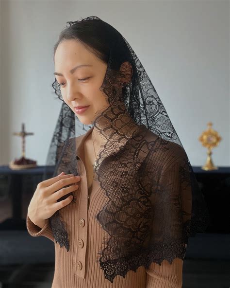 Filia Dei Veils