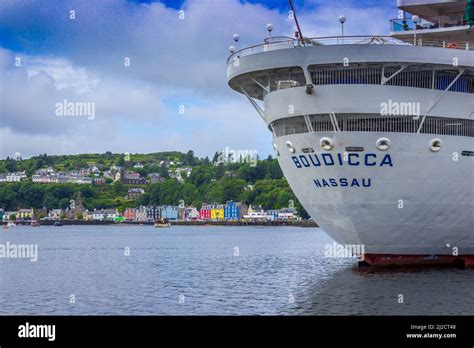Cruise Ship At Tobermory Isle Of Mull Stock Photo Alamy
