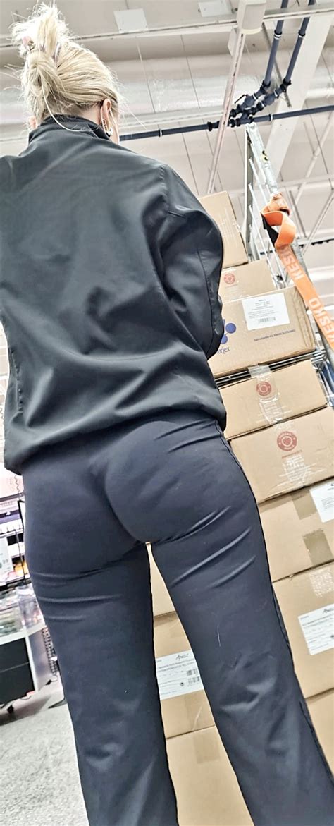 I Freezed Totally When I Saw This Ass Bending Over In Work Pants Spandex Leggings Yoga