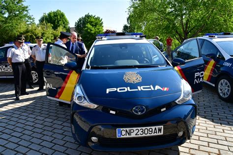 Toyota Prius Policia Nacional 01