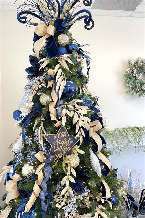 Navy & Gold Elegant Christmas Tree | Natale