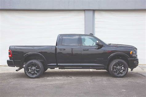 Ram 1500 2500 Night Edition Atracción360