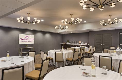 Crowne Plaza Hotel Warwick - Carpionato Group