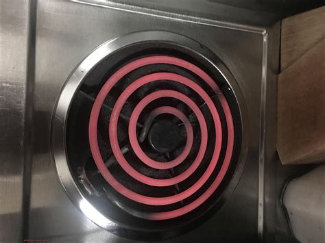 How does an electric stove heat up? - Pastime Bar And Grill