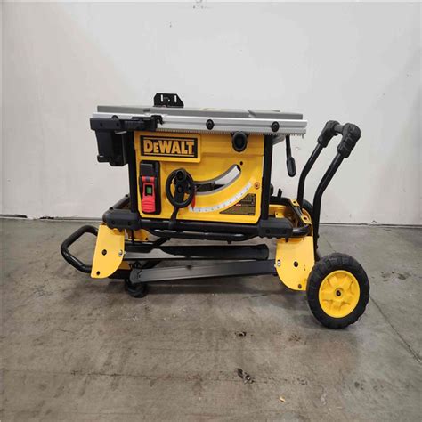 Phoenix Location Appears NEW DEWALT 15 Corded 10 In Job Site Table