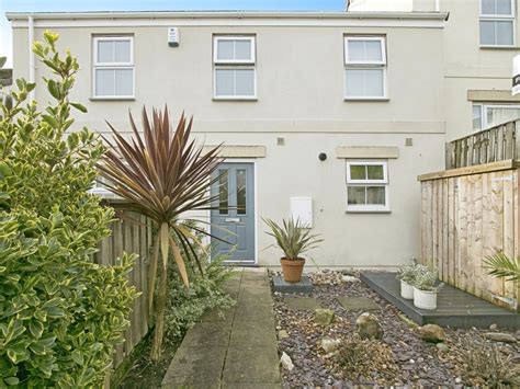 3 Bed Semi Detached House For Sale In Newbridge View Truro Cornwall