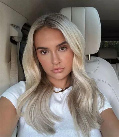Molly Mae S New Buttermilk Blonde Is Set To Be The Most Asked For Spring Hair Colour The Mirror