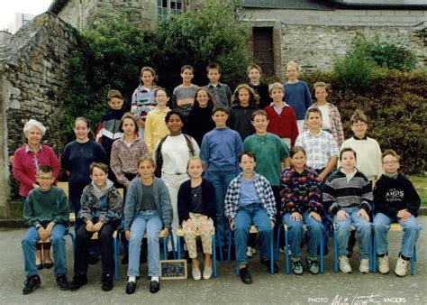 Photo de classe 6ème B de 1995 Collège Jeanne D arc Copains d avant